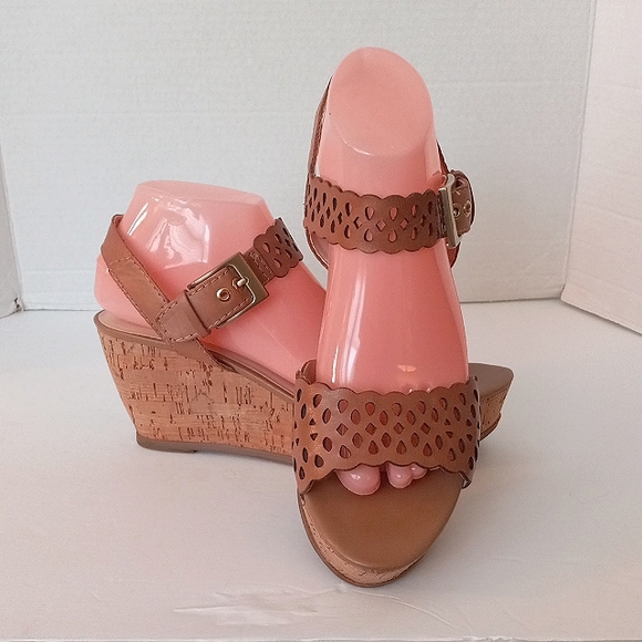 Franco Sarto Frolic wedge heel ankle strap sandals size 9M - Picture 1 of 9
